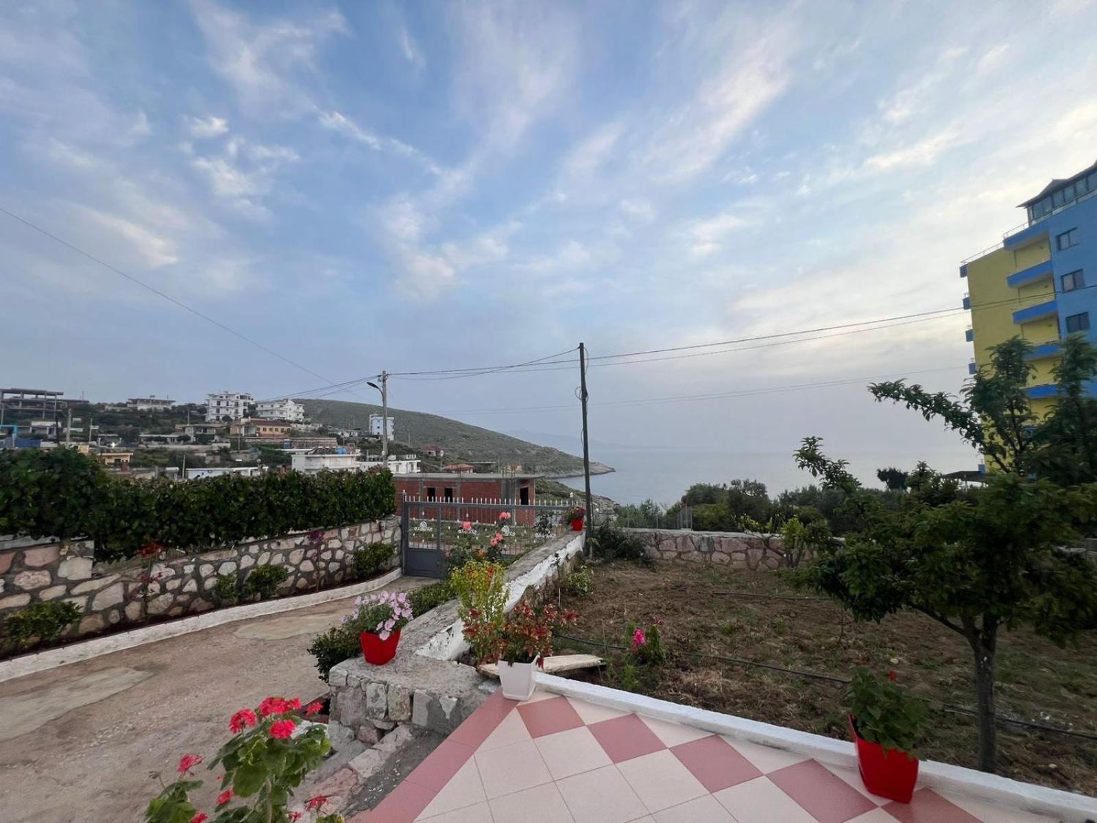 Teo Apartment Sarande Exterior photo